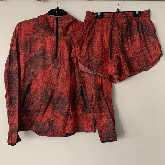 LULULEMON LAB 2 PIECE TOP AND SHORTS RED BLACK - Picture 1 of 9